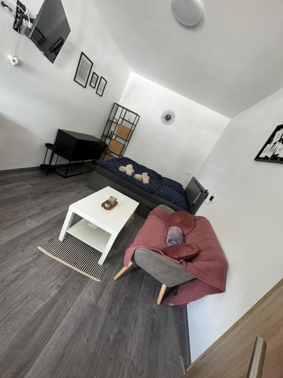 Hobiti Apartman - Sam Rathschlag المظهر الخارجي الصورة